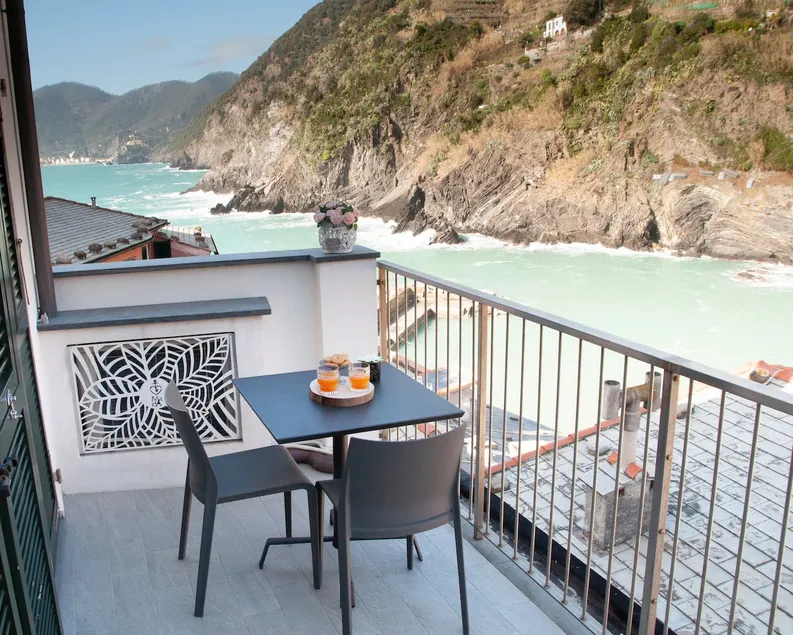 MADA Charm Apartments Jacuzzi - Sea View - Image 1