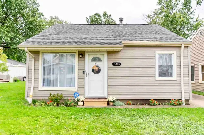 Single Family Ranch- Family & Dog Friendly, Fenced - Image 1