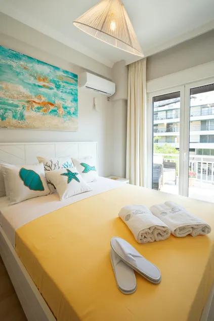 Apartment in Glyfada Center - Image 1