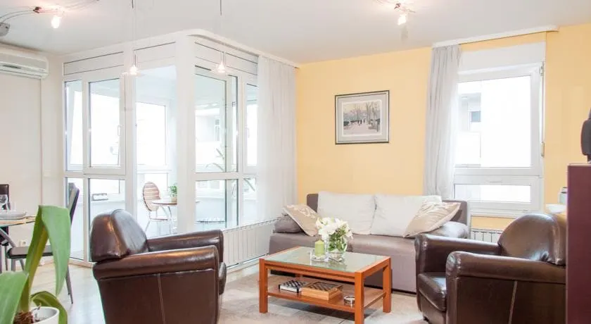 Apartment Avenue - Image 1