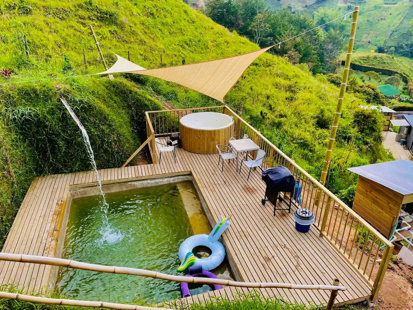 Natural pool, large private jacuzzi, 100% private - Image 1