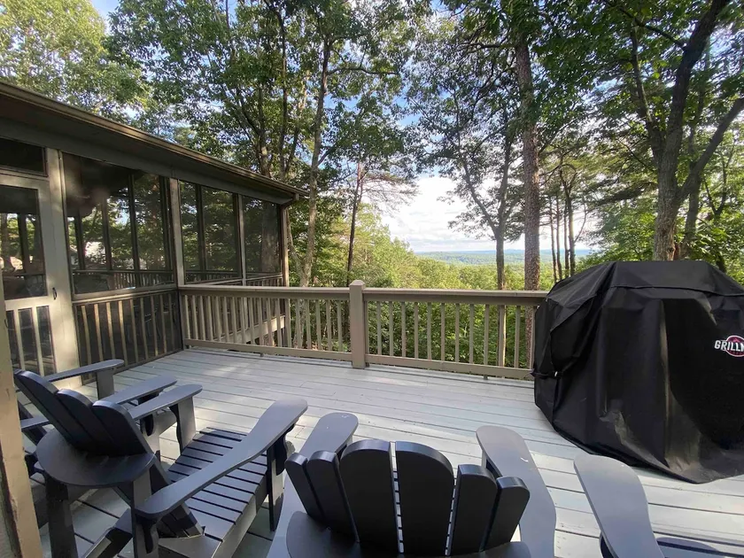 Tucked Away in Big Canoe (4 bed, 4 bath relaxing getaway) - Image 1