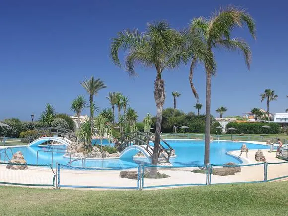 ZAHARA DE LOS TUNA URB.ATLANTERRA PLAYA - Image 1