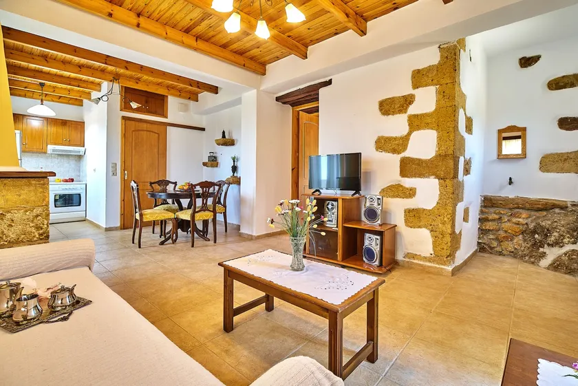 Achilleas Apartments with Sea View - Image 1