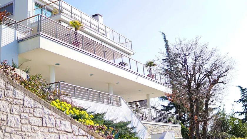 Paradise Vacation Home - Image 1