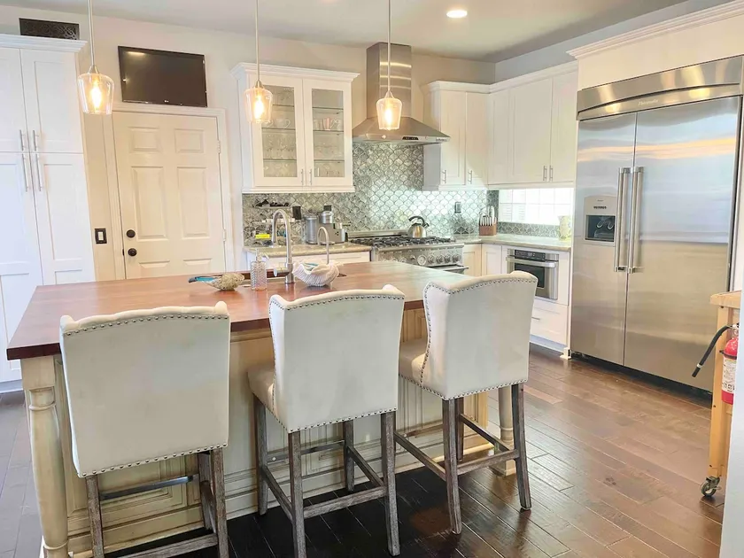 Pacific Coast Beach House in Huntington Beach - Image 1