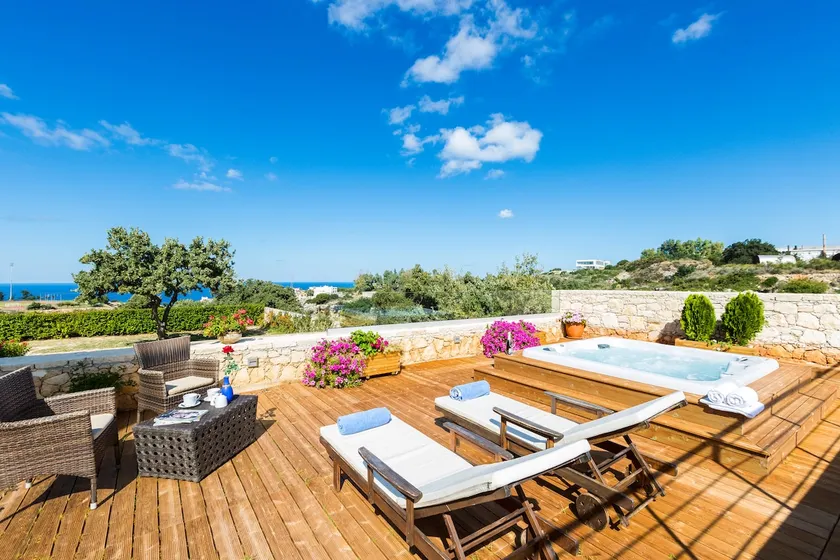Villa Victoria - A Private Family Gem - Image 1