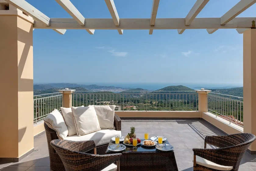 Dilinata Luxury Apartment 3 - Image 1