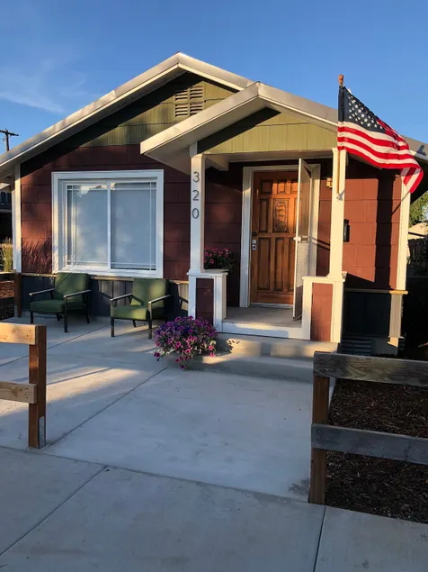Downtown Bungalow - Image 1