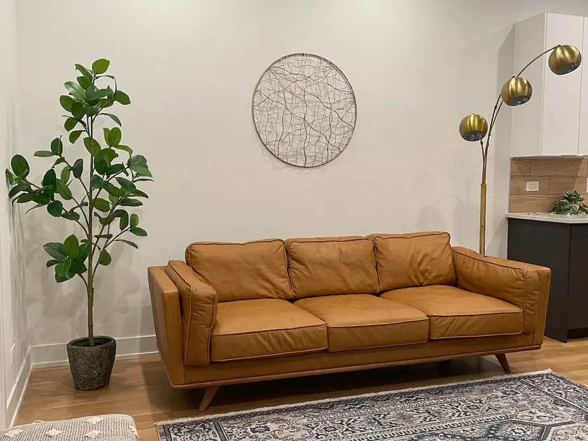 Brand New Luxury space + roof deck! - Image 1