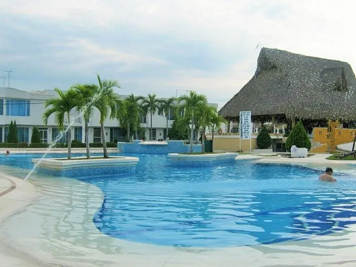Nice summer house and rest - Image 1