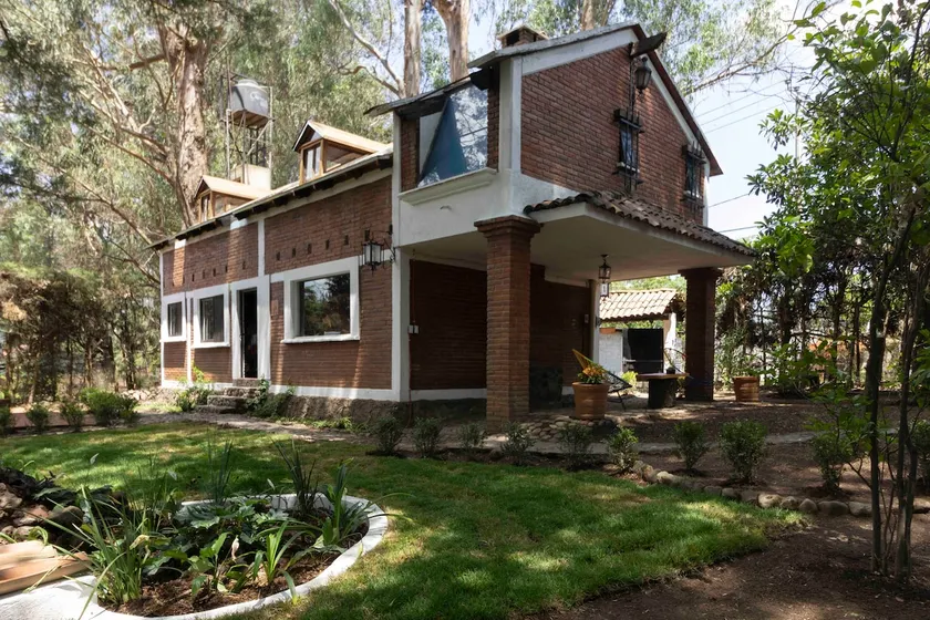 “El Lobo de Gubbio” Cabin - Image 1