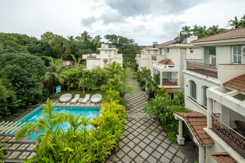 2 Bedrooms Designer Apartment Pool View S2 - Image 1