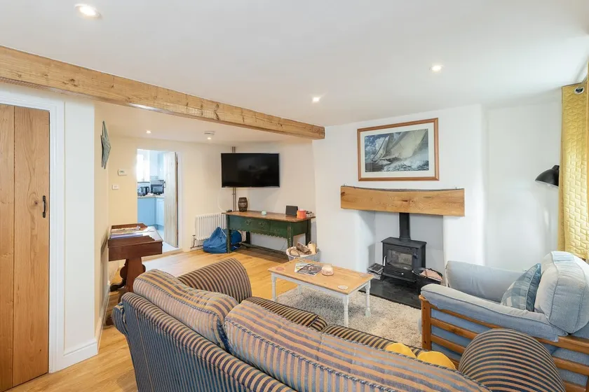 200 year old character cottage close to beach - Image 1