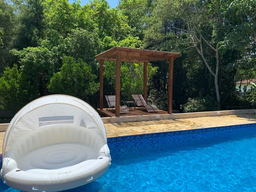 House with heated pool - Image 1