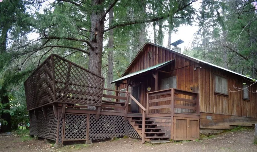 Silver Fox Cabin - Image 1