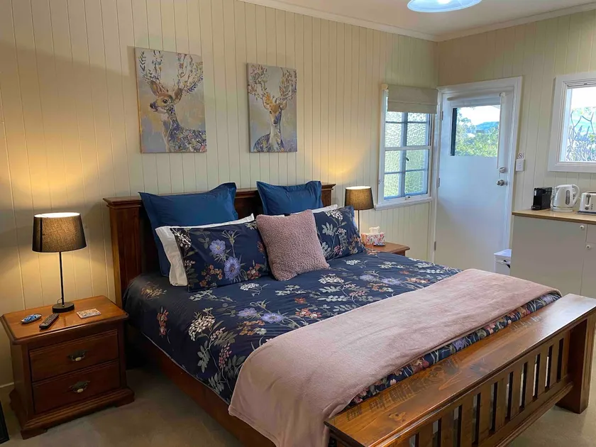 Hideaway on Hume #3 - Image 1