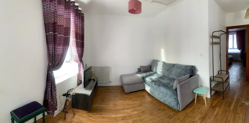 Accommodation for 8 people in St Aignan center - Image 1