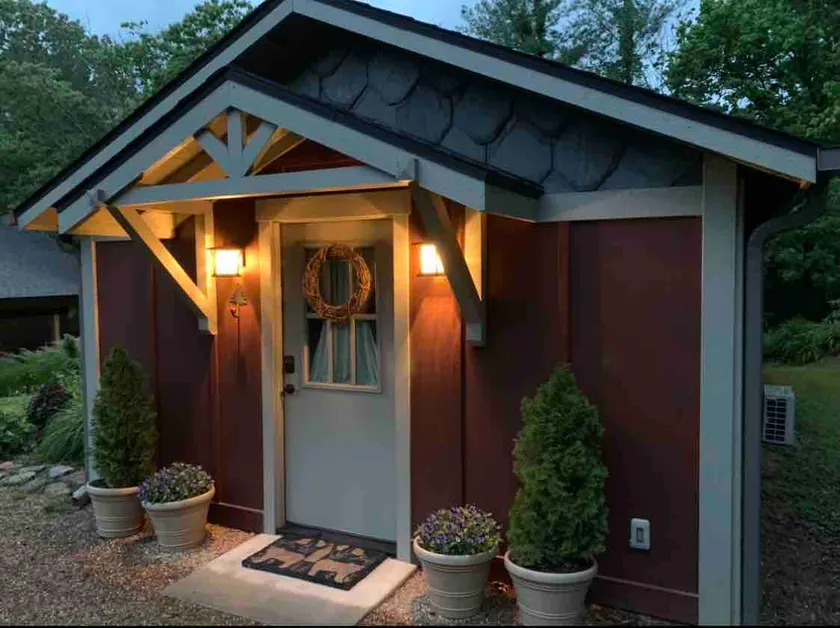 Bramble Cottage: 10 min from Asheville & Blk Mtn - Image 1