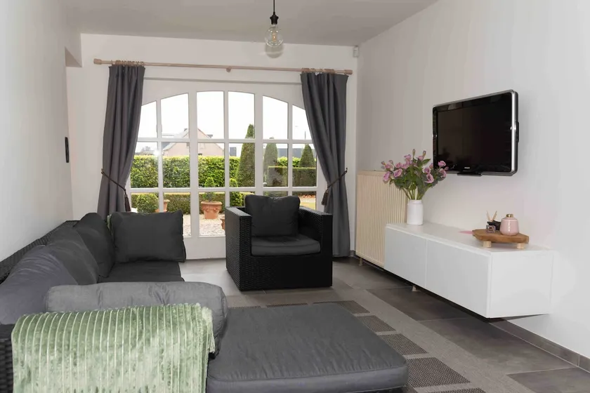 Guesthouse - Image 1