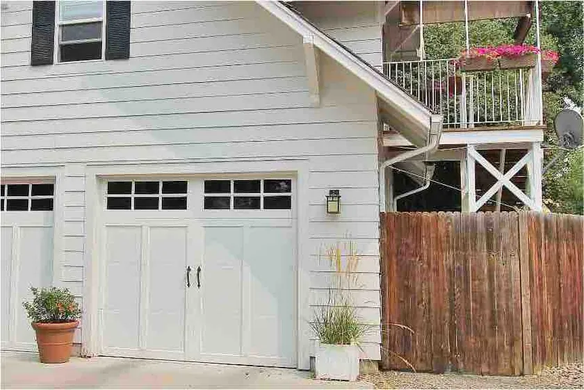 The North End Garden Loft - Image 1
