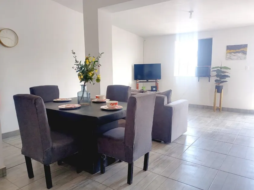 Comfortable apartment with a closed garage - Image 1