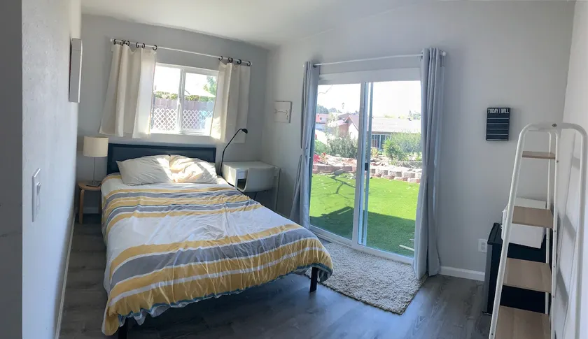 Renovated and comfortable guest suite - Image 1