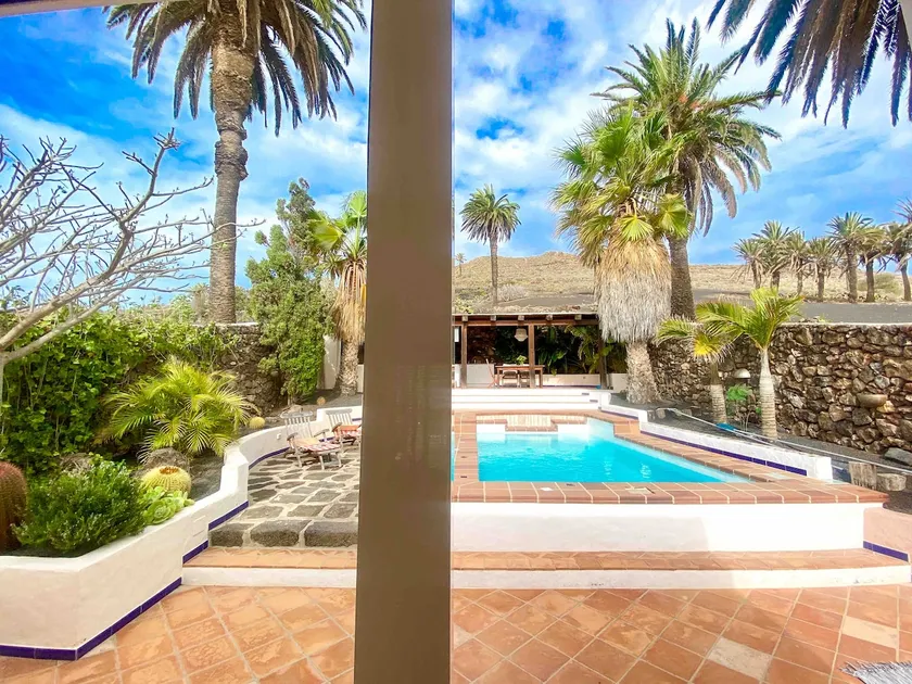 Aloha Palm Lodge - Image 1