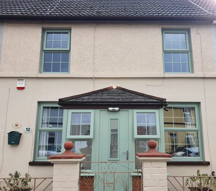 Welsh Home from Home experience - Image 1