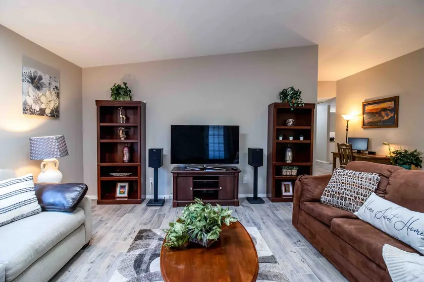 Territorial Oasis 3BR/2BA centrally located in Sierra Vista - Image 1