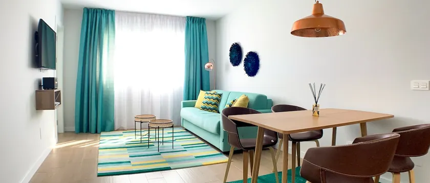 Sea to Sky Suites, Oceania Suite · Quiet 1BR + 36. - Image 1