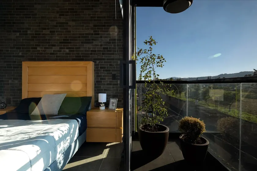 Loft 3 Revu 519 - Image 1