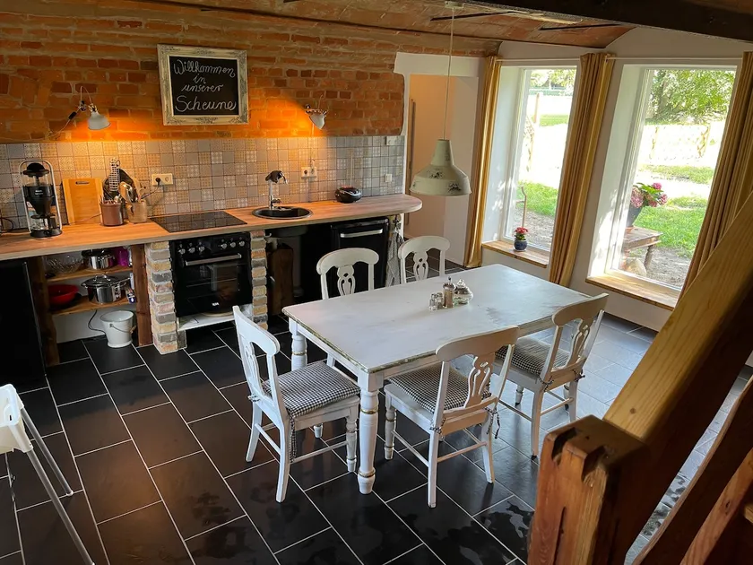 Charming home on Lake Felix, also great with a dog - Image 1