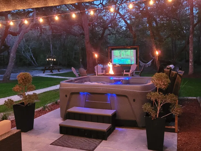 Cozy Lake House, Hot Tub & Close to FL Springs - Image 1