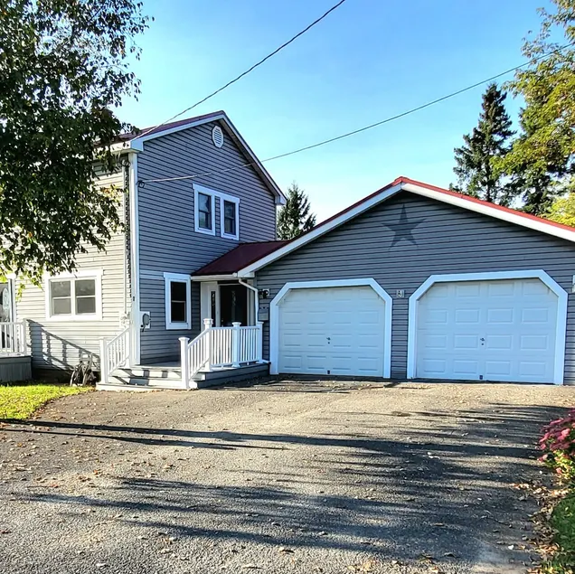 Comfortable Home w/ Direct Access to Trail - Image 1