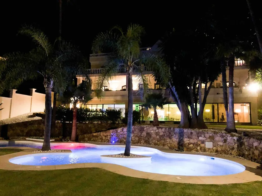 Huge Golf villa directly on the golf course - Image 1
