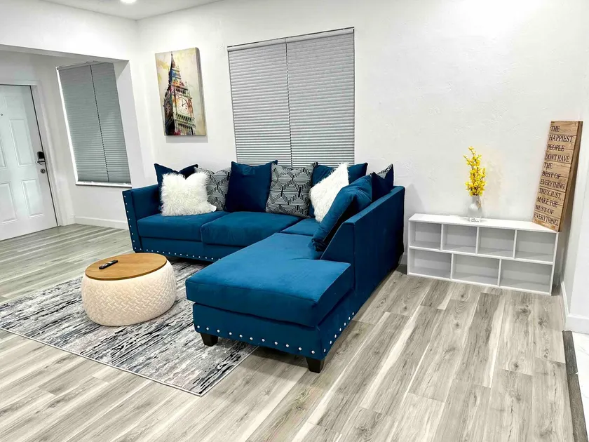 New Good Vibes 2BR Grove House - Image 1