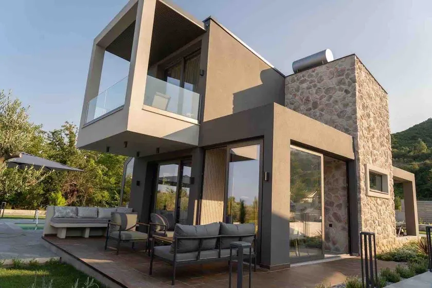 Villa ”OURANIA”, luxury building with pool - Image 1
