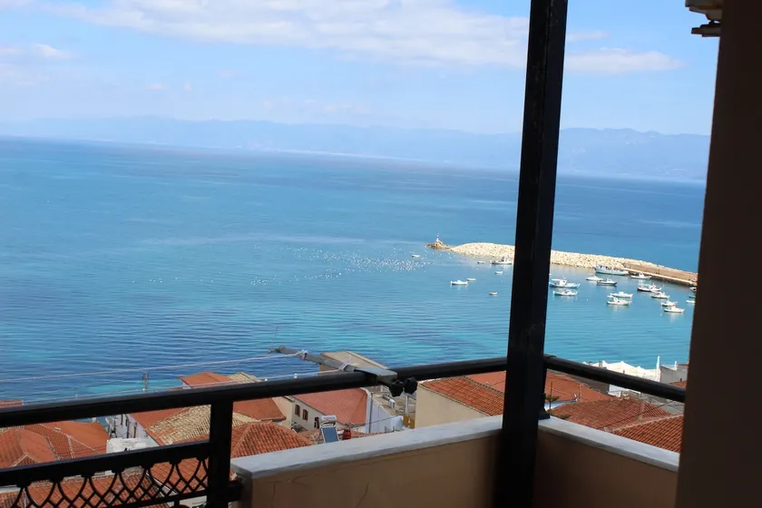Balcony of Koroni - Image 1