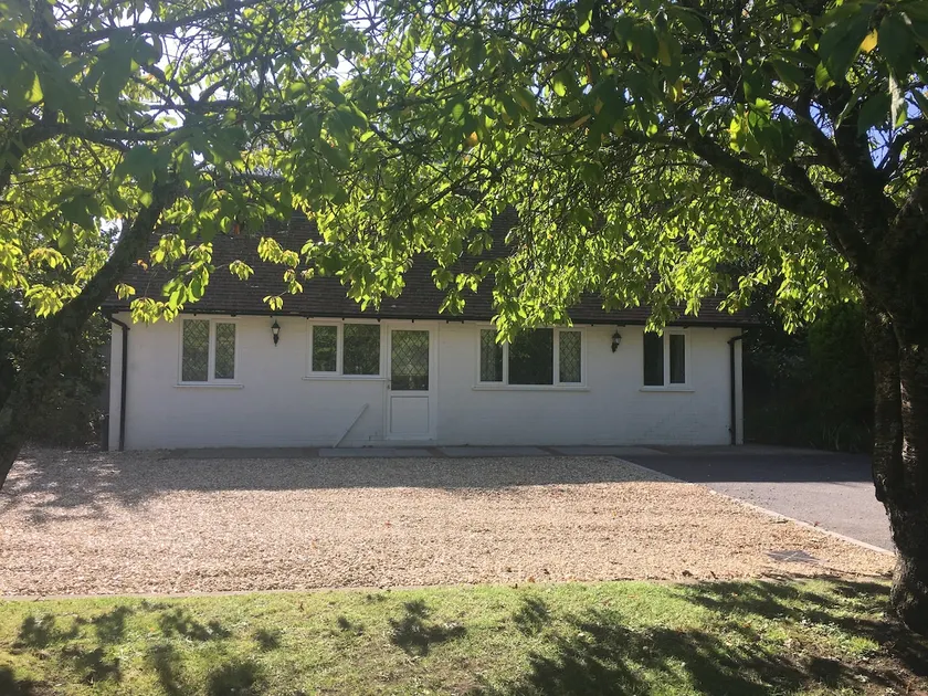 Cottage in New Forest sleeps 4. - Image 1