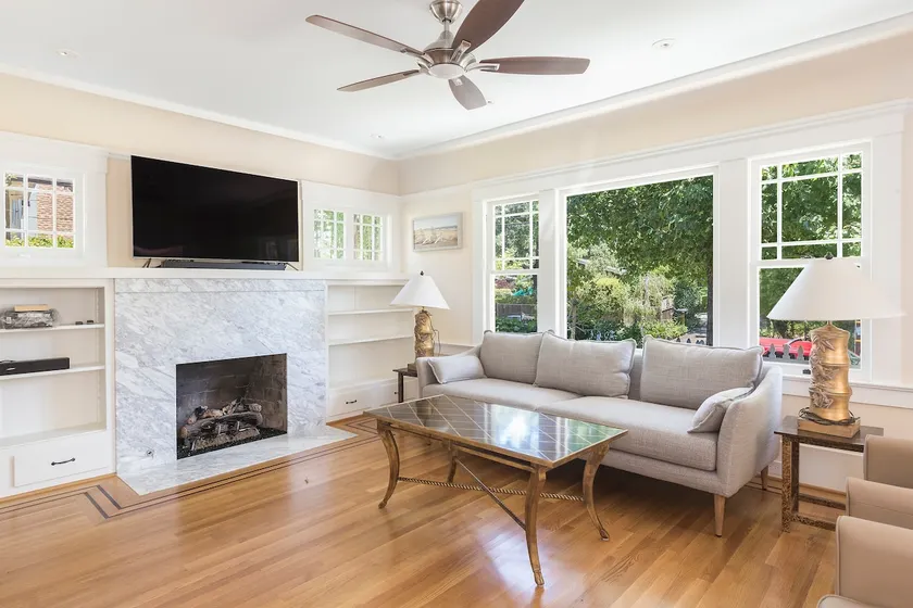 Centrally located Craftsman home - Image 1