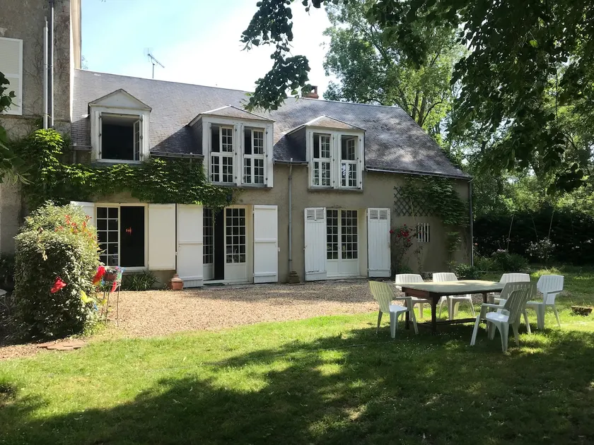 Large family home & park - 10 minutes from the Loire - Image 1