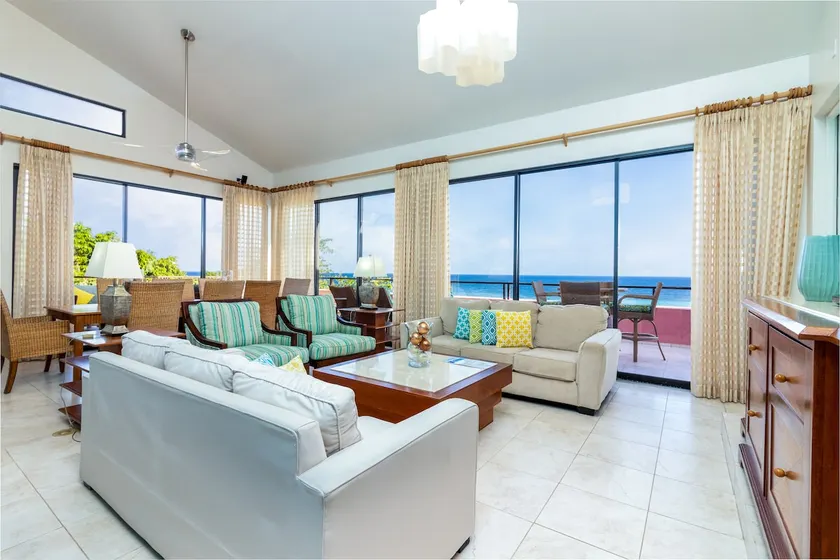 AVAIL! Elegant Rooftop Penthouse -St Lawrence Gap - Image 1