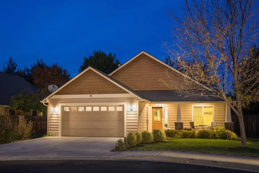 Charming Wine Country Retreat! 4 Bedroom 2 Bath - Image 1