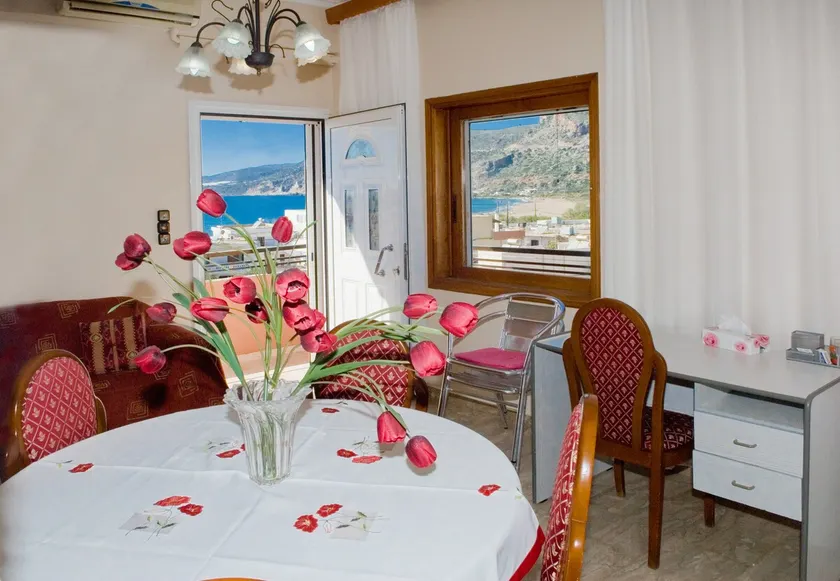 TOP FLOOR 120 M2 SEA VIEW PALEOCHORA. - Image 1