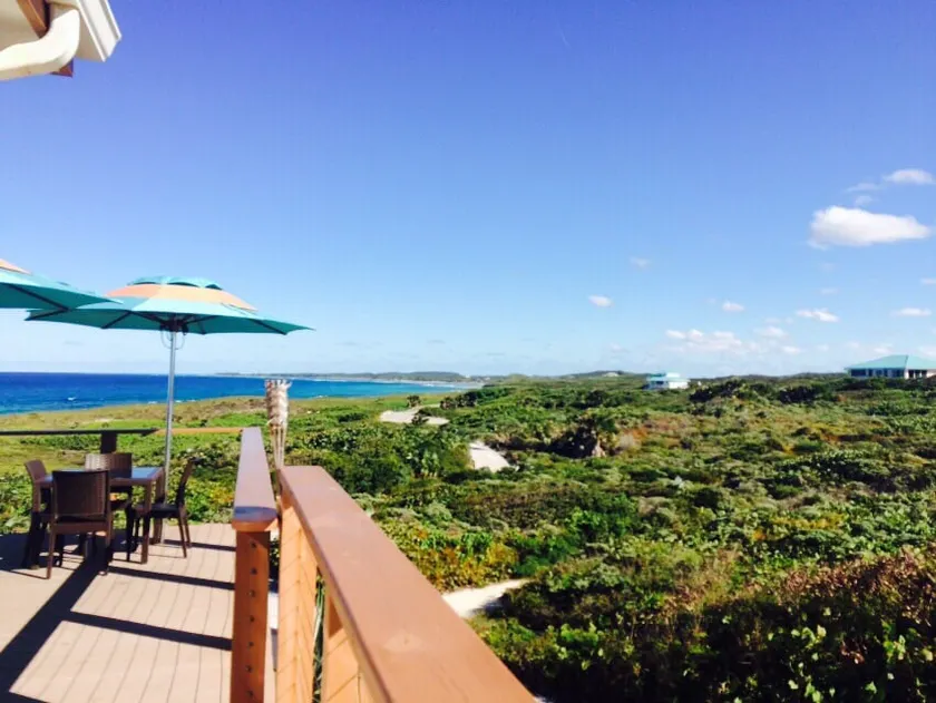 Royal Hideaway - Image 1