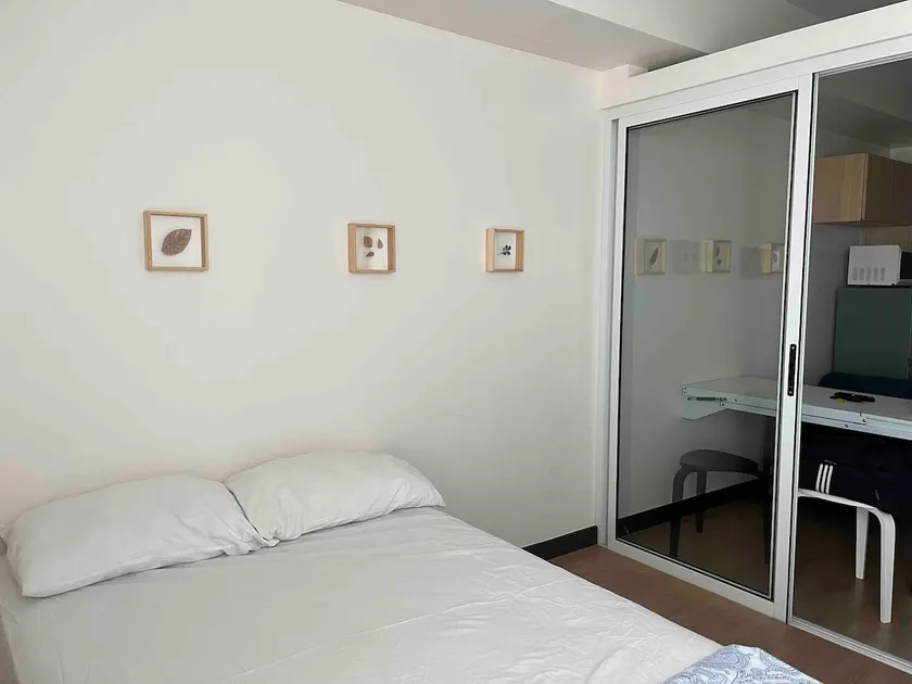 Minimalist Scandinavian inspired at 43rd floor - Image 1