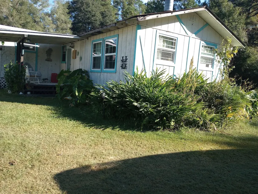 Blueberry Breeze Rustic Abode - Image 1
