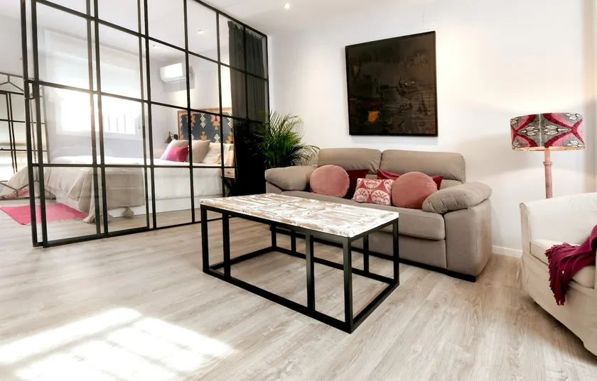 Luchana Apartment - Image 1