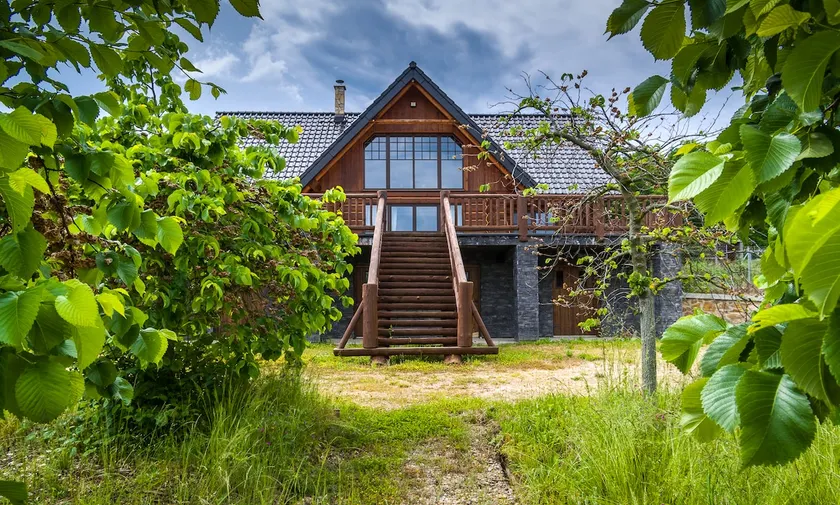 Luxury cabin on the Jestřebice ranch - Image 1